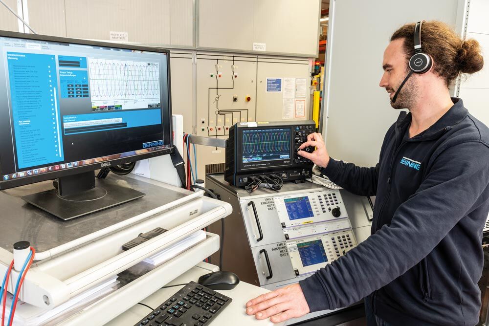 During the videoconferencing session, the client can request specific readings and tests, and these can be correspondingly carried out in the test centre.